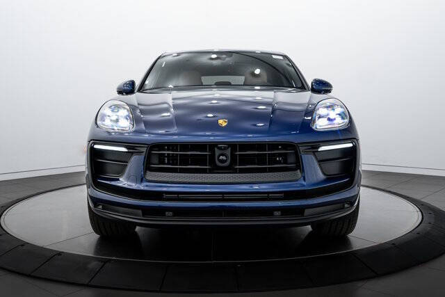2025 Porsche Macan