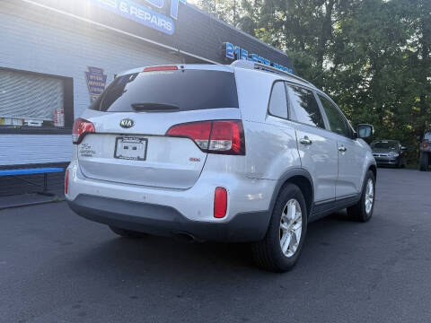 2015 Kia Sorento LX