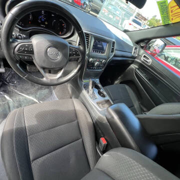 2021 Jeep Grand Cherokee Laredo E