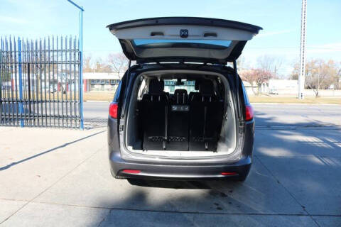 2020 Chrysler Voyager LXi