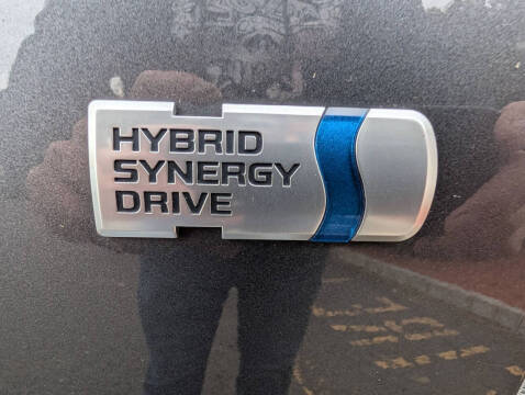 2012 Toyota Prius v Three