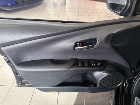 2022 Toyota Prius LE