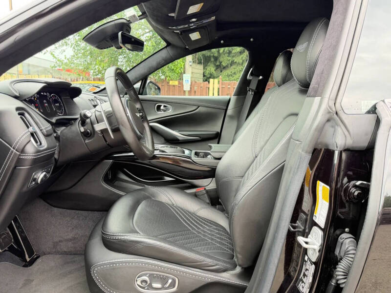 2021 Aston Martin DBX