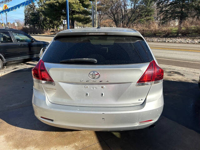 2013 Toyota Venza for sale at Chuckie Bizzarro's Fleetwing Auto in Erie, PA