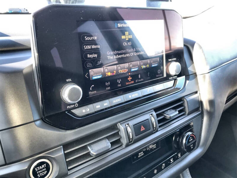 2024 Nissan Pathfinder S