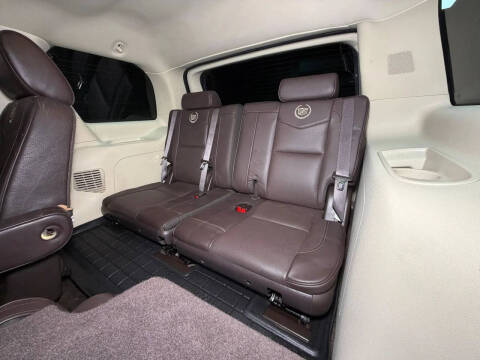 2012 Cadillac Escalade Platinum Edition