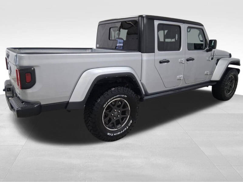 2023 Jeep Gladiator Overland