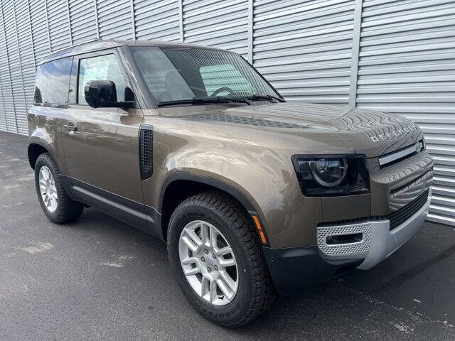 2025 Land Rover Defender 90 P300 S