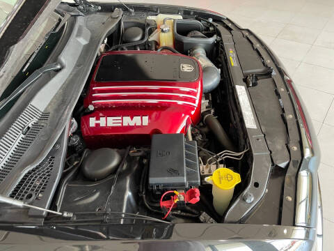 2005 Dodge Magnum RT