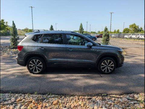 2022 Volkswagen Taos SE 4Motion