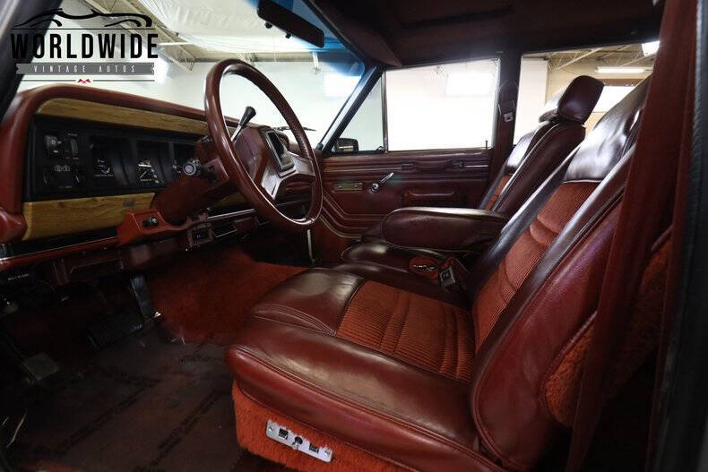 1986 Jeep Grand Wagoneer