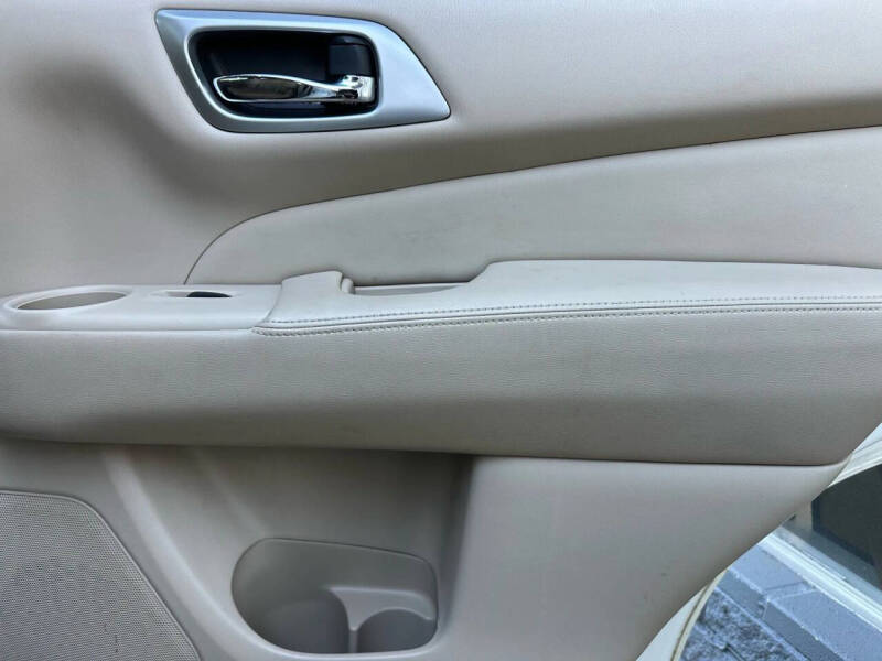 2017 Nissan Pathfinder