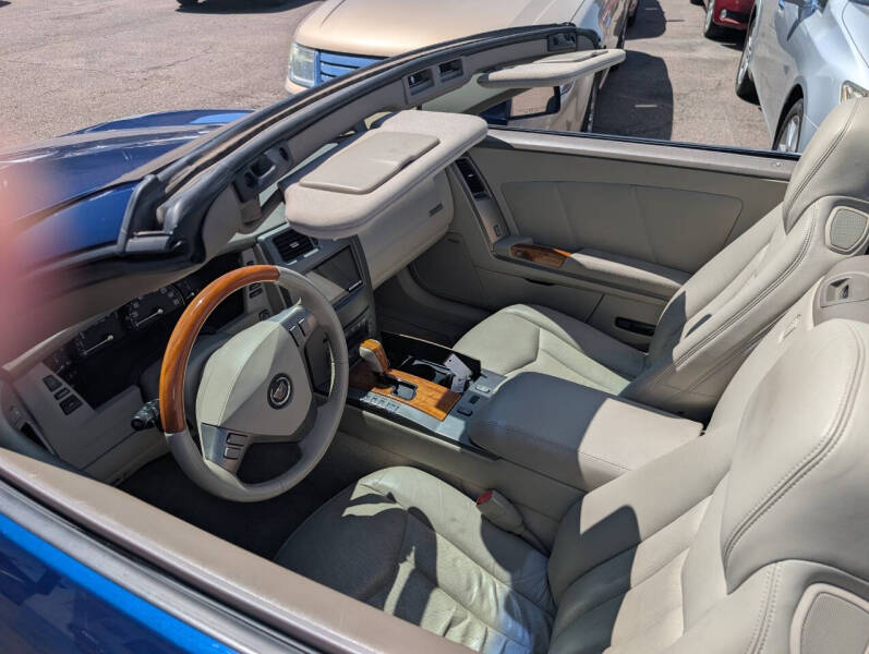 2005 Cadillac XLR