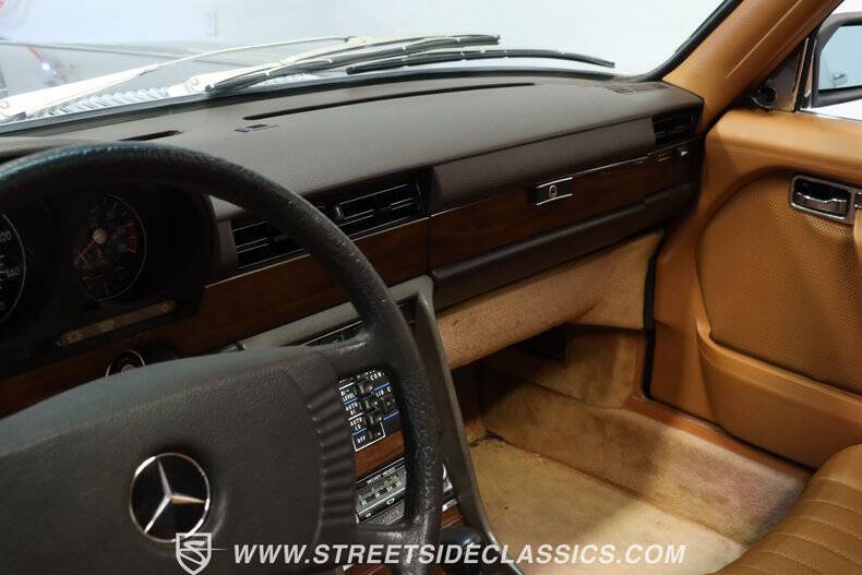 1979 Mercedes-Benz 450-Class