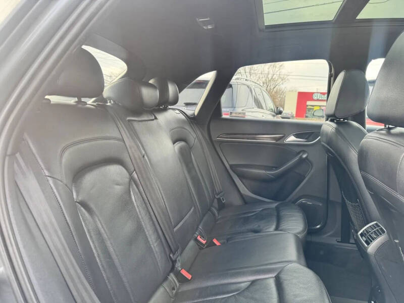 2016 Audi Q3 2.0T quattro Prestige