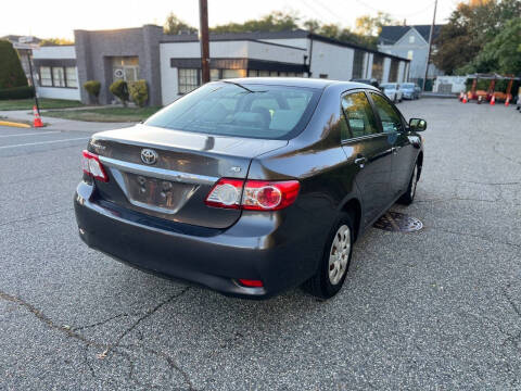 2011 Toyota Corolla LE
