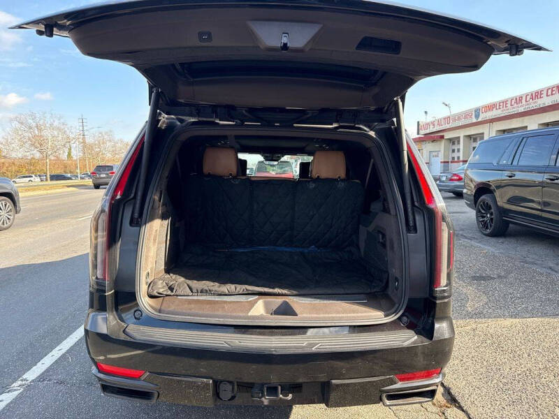 2023 Cadillac Escalade ESV Premium Luxury