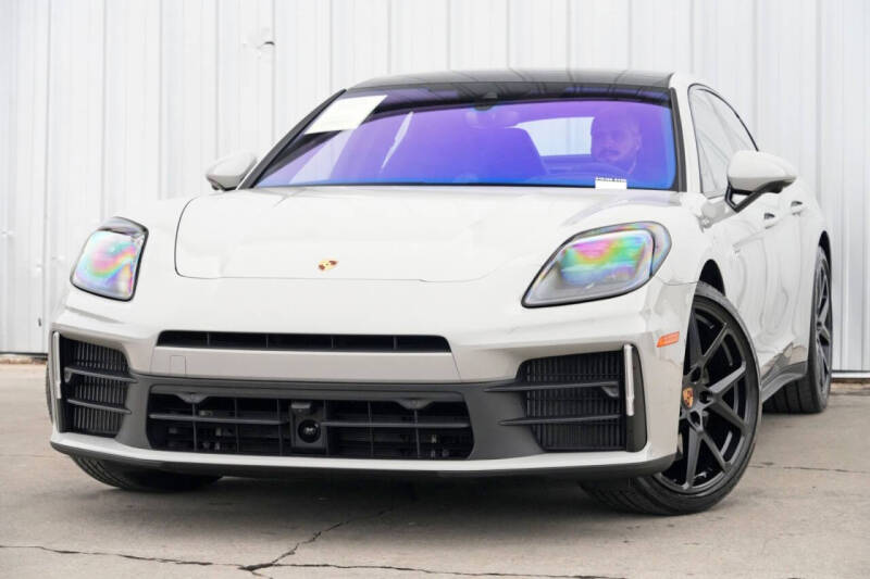 2025 Porsche Panamera 4 E-Hybrid