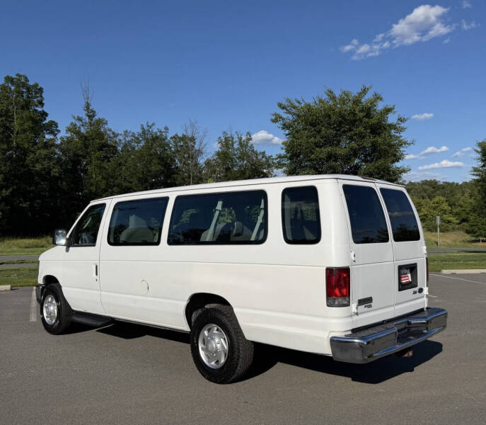 2012 Ford E-Series E-350 SD XLT