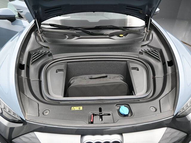 2022 Audi e-tron GT quattro Premium Plus