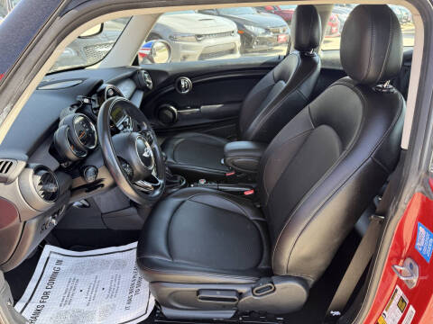 2017 MINI Hardtop 2 Door Cooper