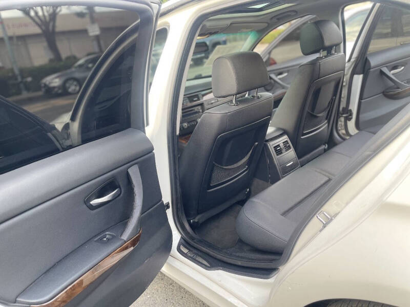 2009 BMW 3 Series 328i