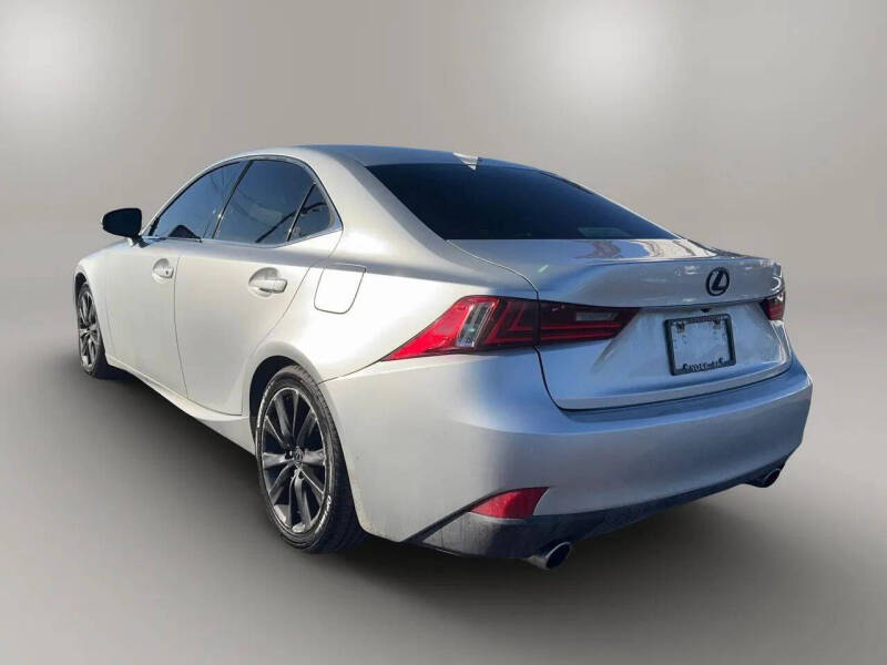 2016 Lexus IS 200t