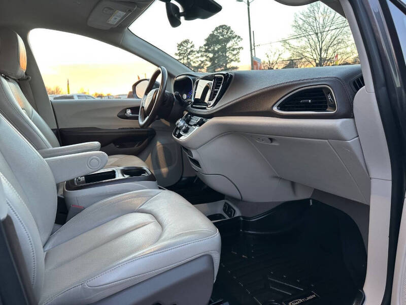 2021 Chrysler Pacifica Hybrid Touring L