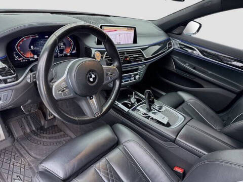 2022 BMW 7 Series 740i