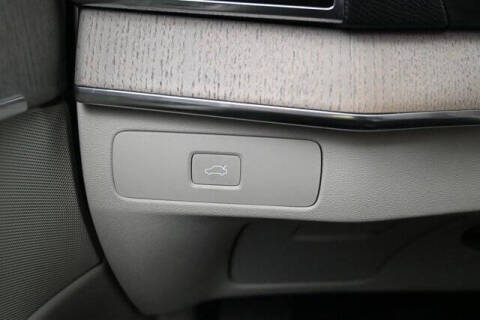 2025 Volvo XC90 B5 Plus Bright Theme