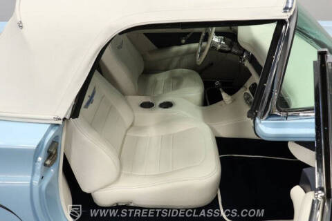 1957 Ford Thunderbird