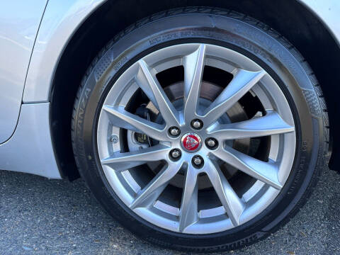 2015 Jaguar XF 2.0T Premium