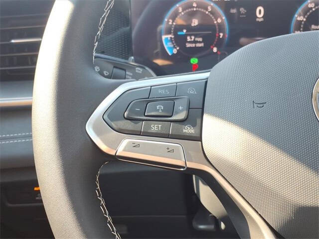 2025 Volkswagen Tiguan SE