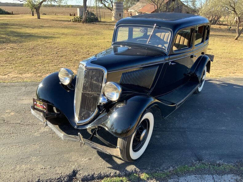 1934 Ford Tudor