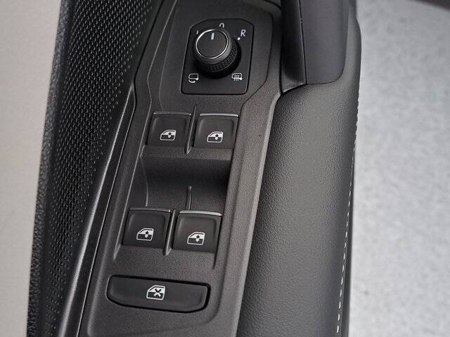 2026 Volkswagen Tiguan SEL R-Line Turbo 4Motion