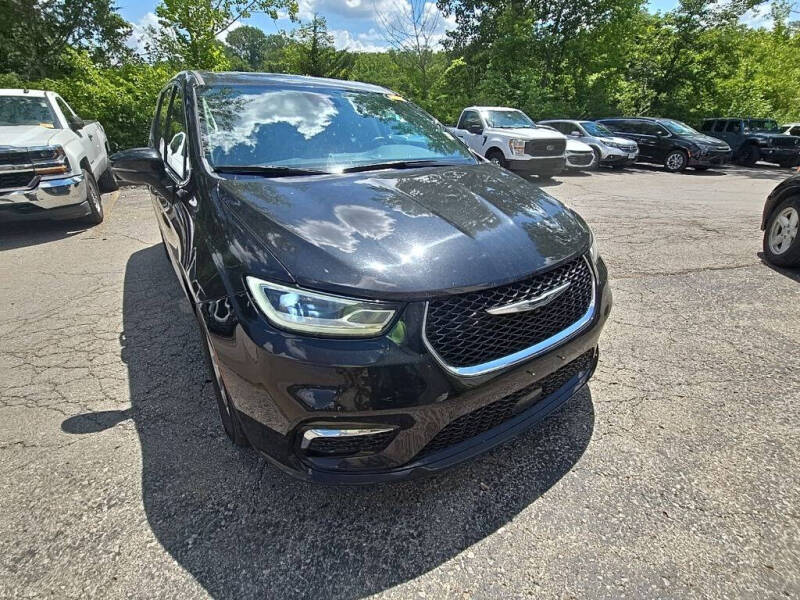 2023 Chrysler Pacifica Touring L