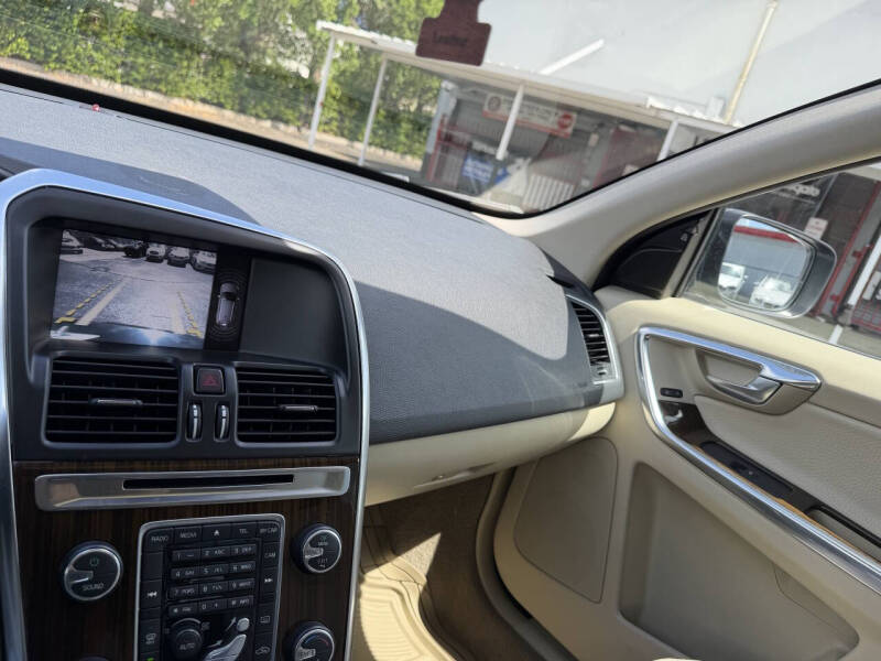 2014 Volvo XC60 T6 Premier Plus