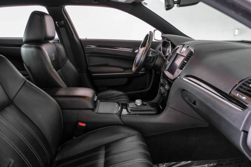 2021 Chrysler 300 S V6