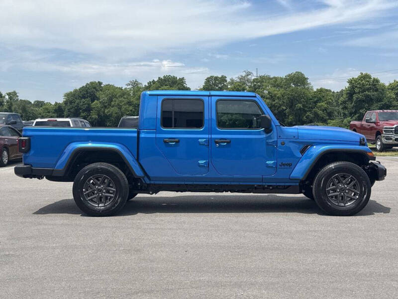 2026 Jeep Gladiator Sport S