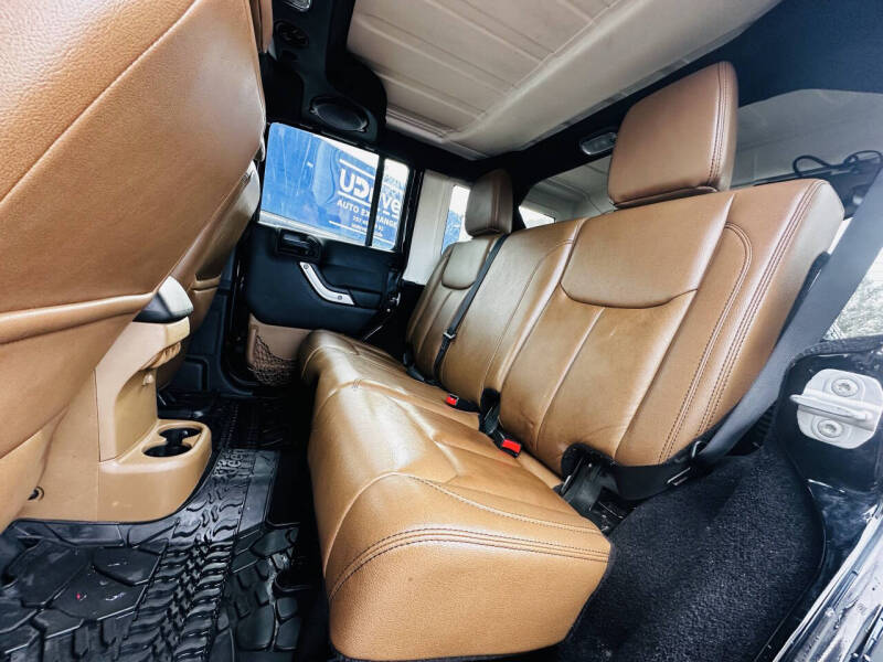 2014 Jeep Wrangler Unlimited Sahara