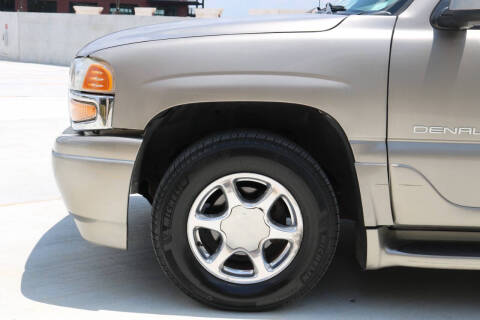 2001 GMC Yukon XL Denali