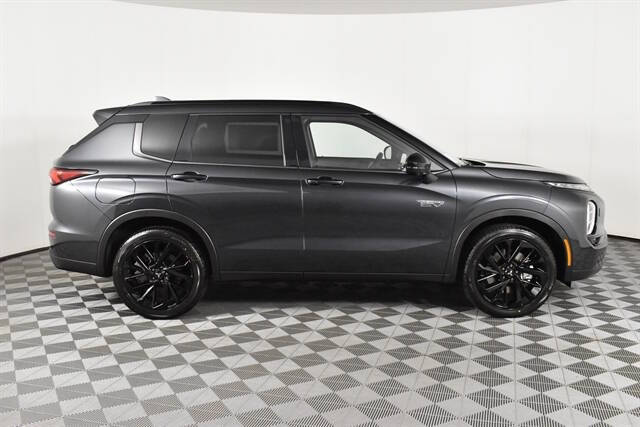 2025 Mitsubishi Outlander PHEV SEL Black Edition