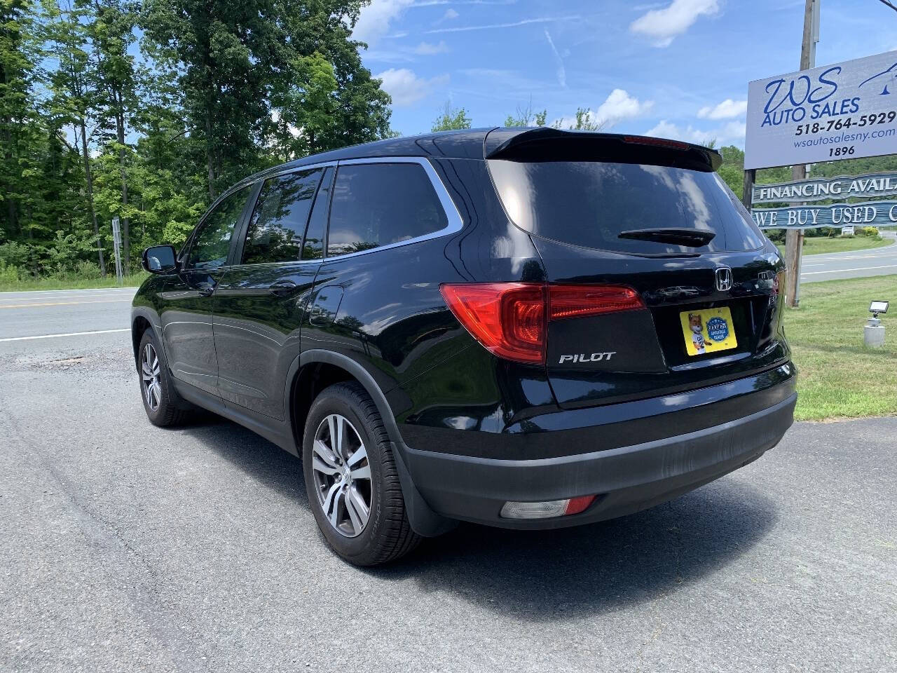 View vehicle photo 3