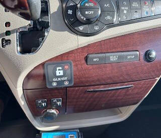 2014 Toyota Sienna XLE 7-Passenger Auto Access Seat