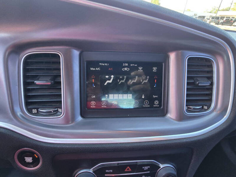 2019 Dodge Charger SXT