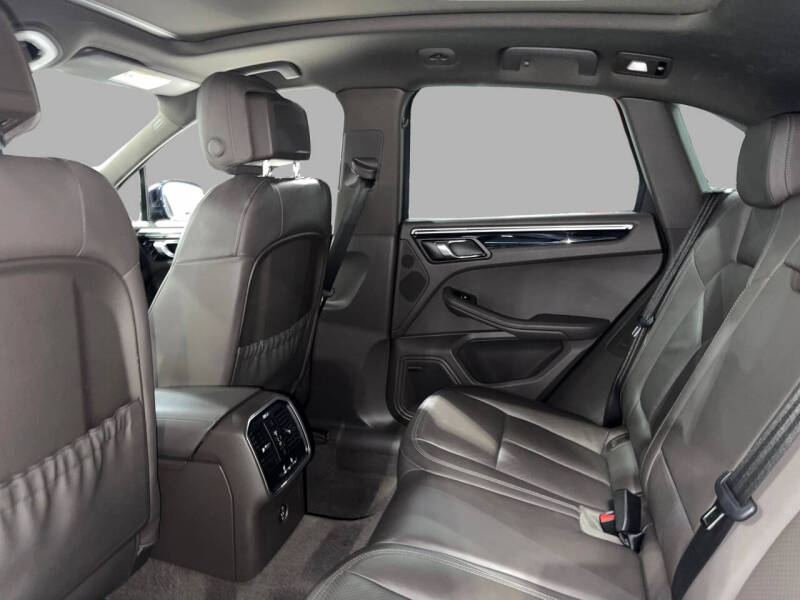 2018 Porsche Macan S