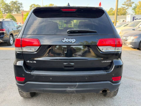 2017 Jeep Grand Cherokee Laredo