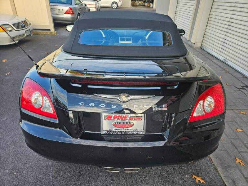 2005 Chrysler Crossfire SRT-6 photo 21