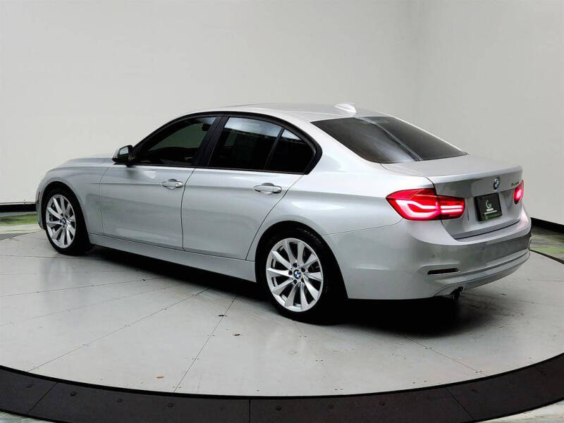 2018 BMW 3 Series 320i