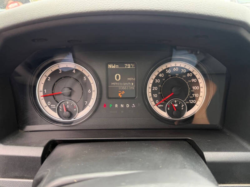 2016 RAM 1500 SLT